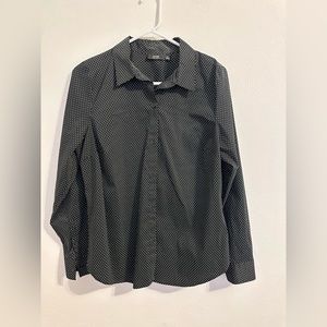 Apt 9 Essentials button down fitted shirt